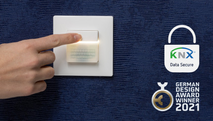 theMura KNX für die Wandmontage
