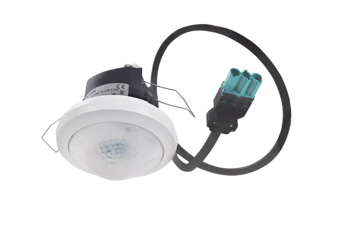 Presence detector (PIR), with cable and Wieland GST18 plugs, detection range 24 m, 1 secondary output