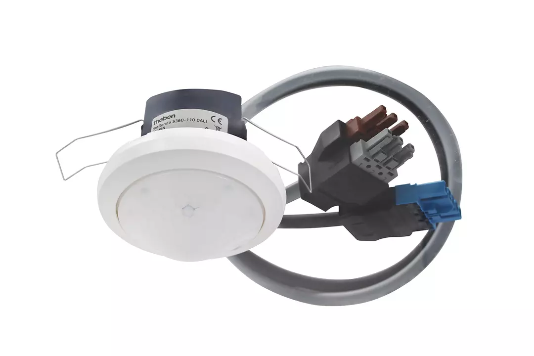 DALI presence detector (PIR), with cable and WAGO WINSTA connectors, detection range 8 m, 1 x DALI broadcast, 1 push button input, 1 secondary input